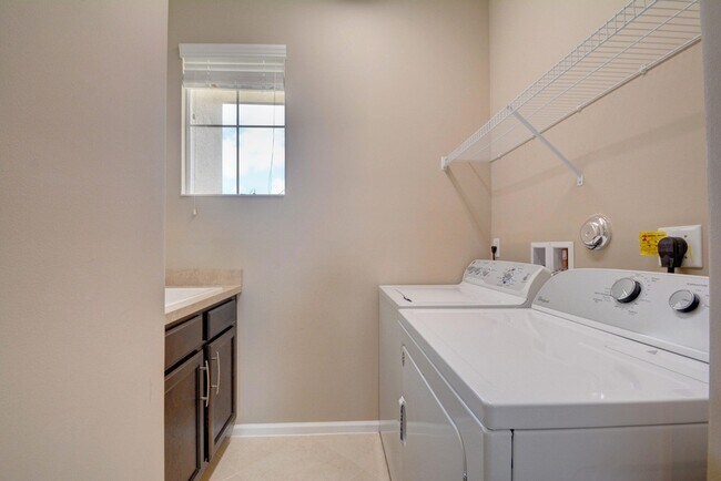Building Photo - 2916 Payson Way