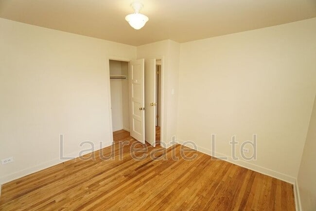 Building Photo - 2534 Niagara St