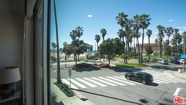 Building Photo - 2101 Ocean Ave