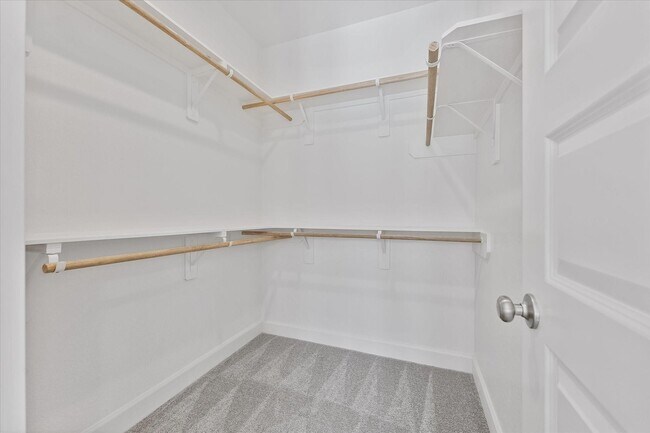 Building Photo - 13055 Soaring Frst Dr