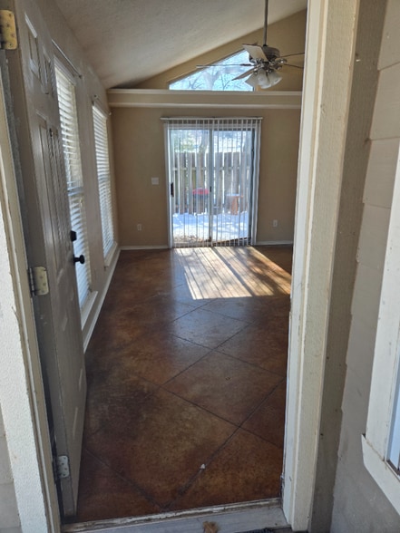 Building Photo - 22548 OK-49