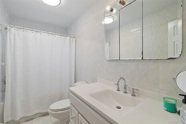 Building Photo - 23 Franklin Dr