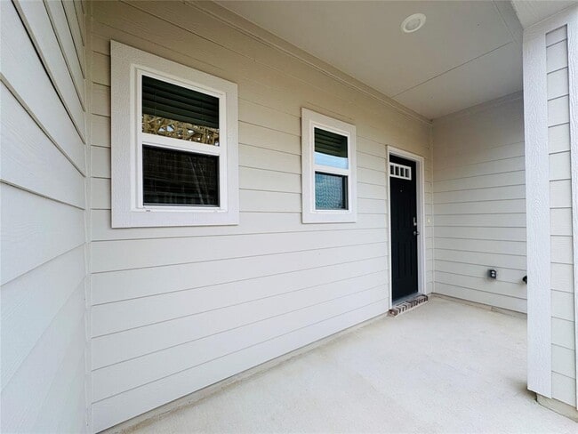Building Photo - 1850 Settlers Glen Dr