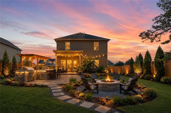 Building Photo - 350 McGiboney Ln
