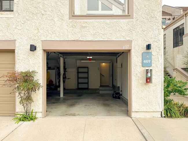 Building Photo - 407 Shoreview Dr