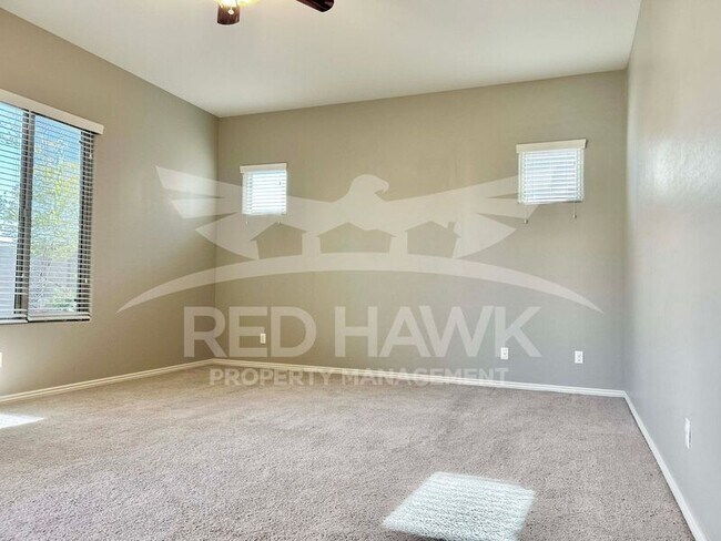 Building Photo - 3567 E Chestnut Ln