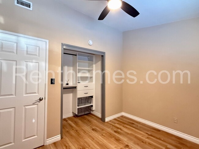 Building Photo - 4227 Mt Herbert Ave