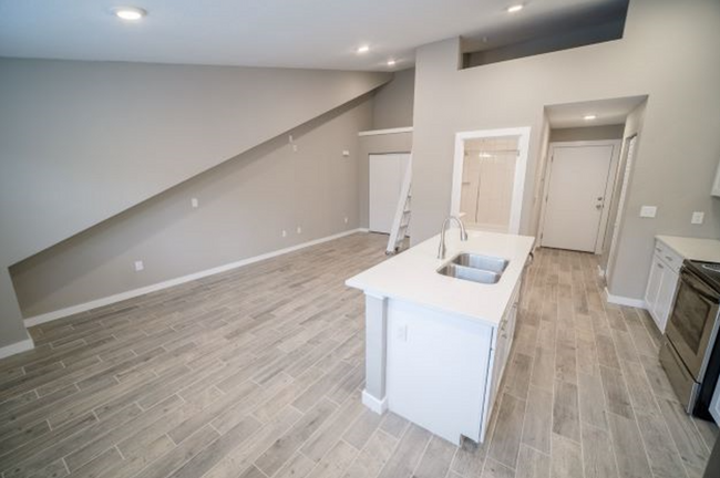 Interior Photo - A1011 Woodbury Row Phase III