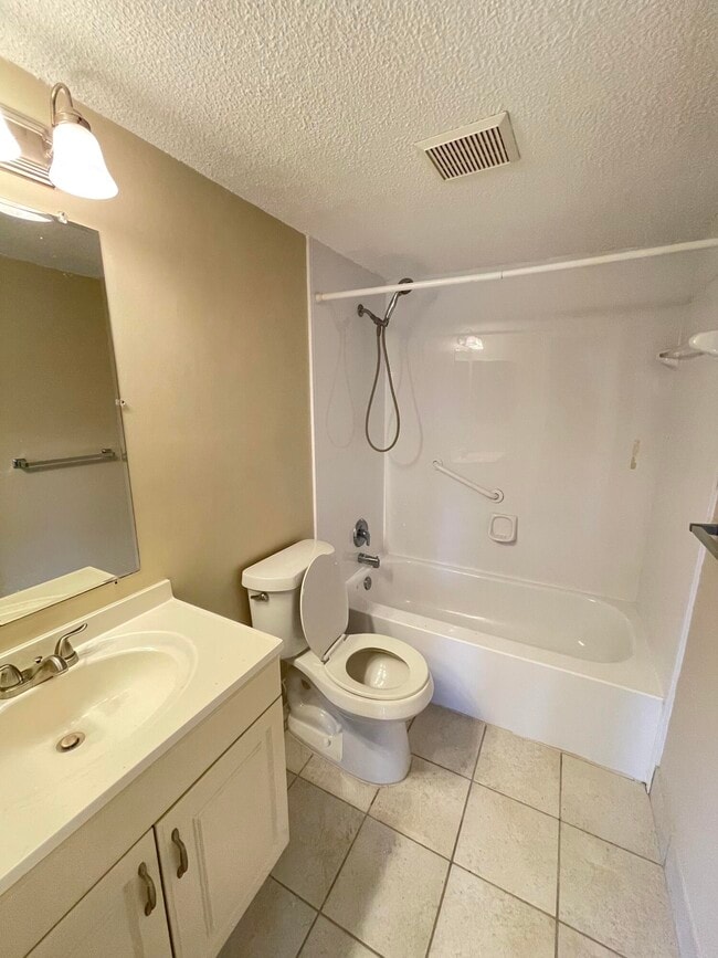 Building Photo - 4717 Sable Pine Cir