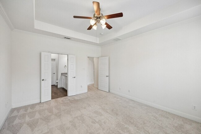 Building Photo - 15920 Gladewater Terrace
