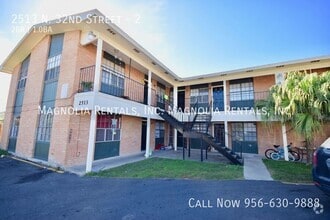 Building Photo - 2513 N 32nd St