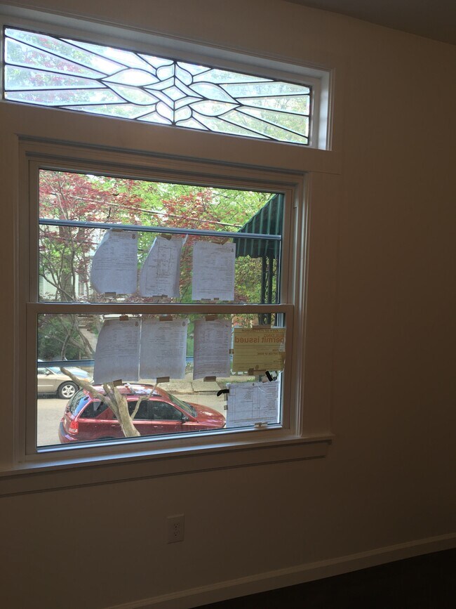 Building Photo - 3306 Iowa St