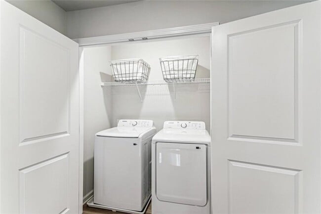 Building Photo - 4005 Sunfish Ln
