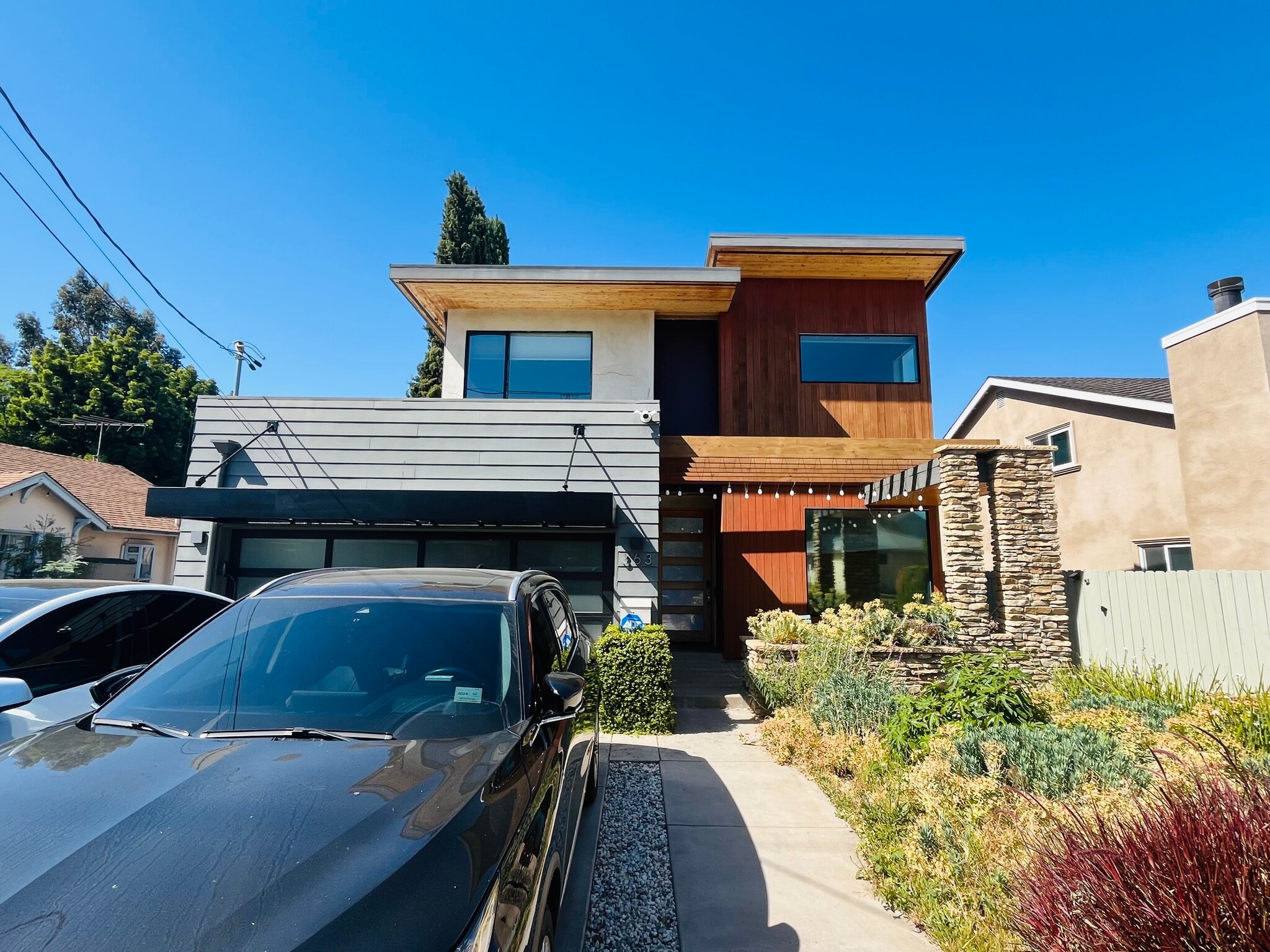 front - 363 Beemer Ave
