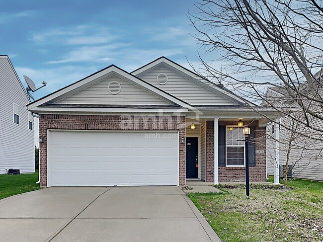 Primary Photo - 15476 Old Pond Cir