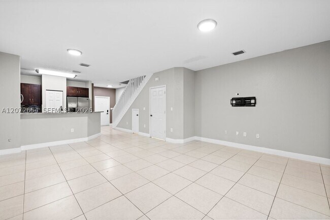 Building Photo - 7929 Tuscany Dr