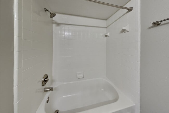 Building Photo - 12623 Duchess Ln