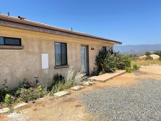 Building Photo - 12478 Hillpoint Ct