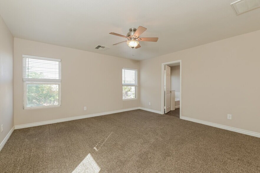 Building Photo - 6209 Mercer Valley St