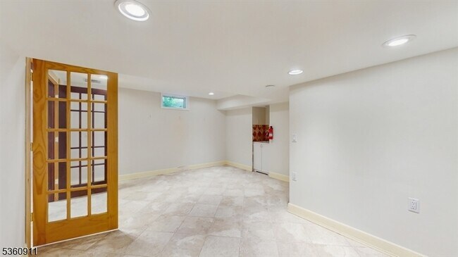 Building Photo - 104 Briar Ct