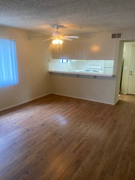 Building Photo - 2400 Seneca St