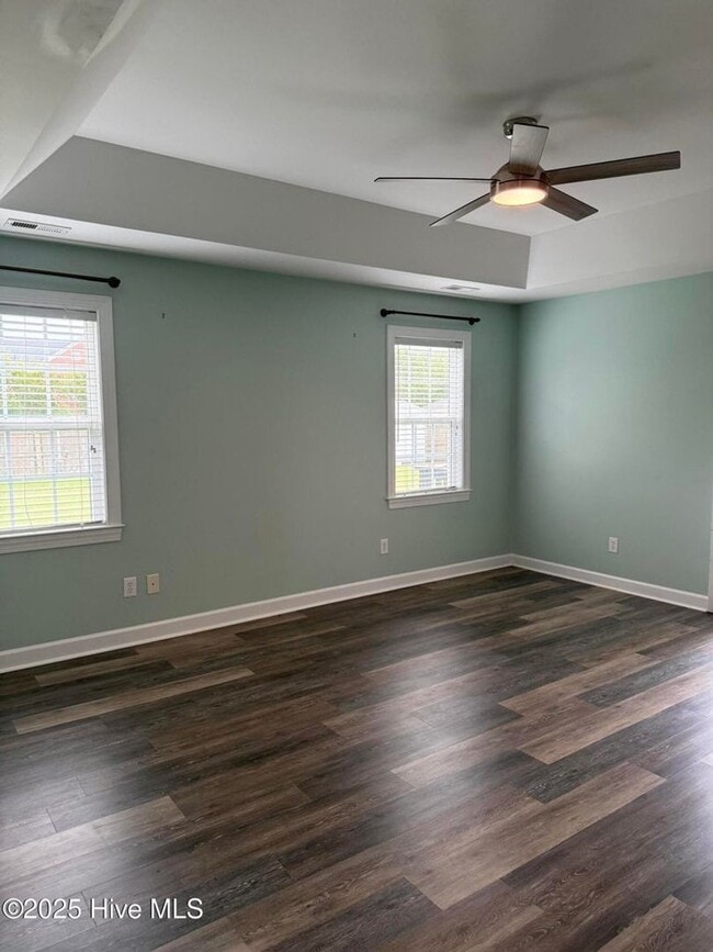 Building Photo - Welcome to Woodlands!