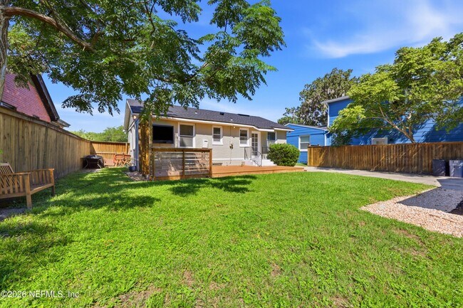 Building Photo - 2749 Hendricks Ave