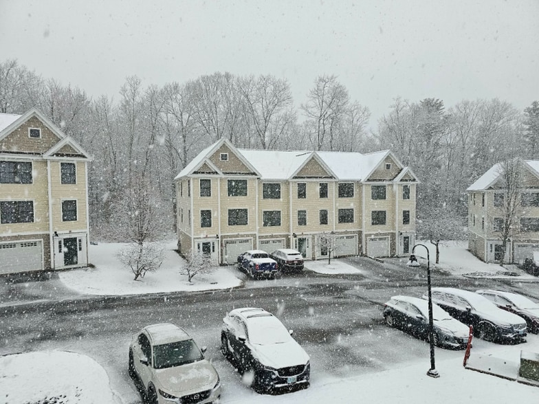 Building Photo - 0 Village Dr