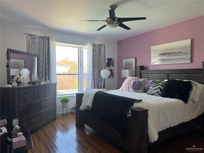 Building Photo - 40 San Angelo St