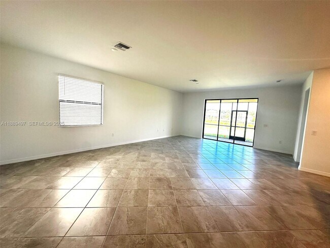 Building Photo - 15004 Palamos Cir