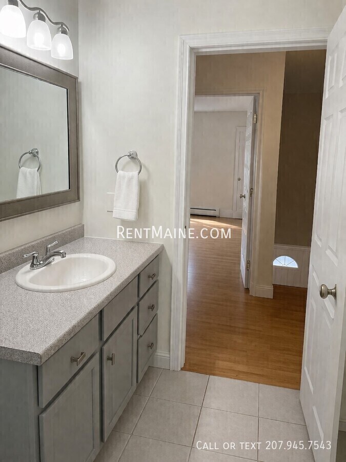 Building Photo - 1182 Ohio St