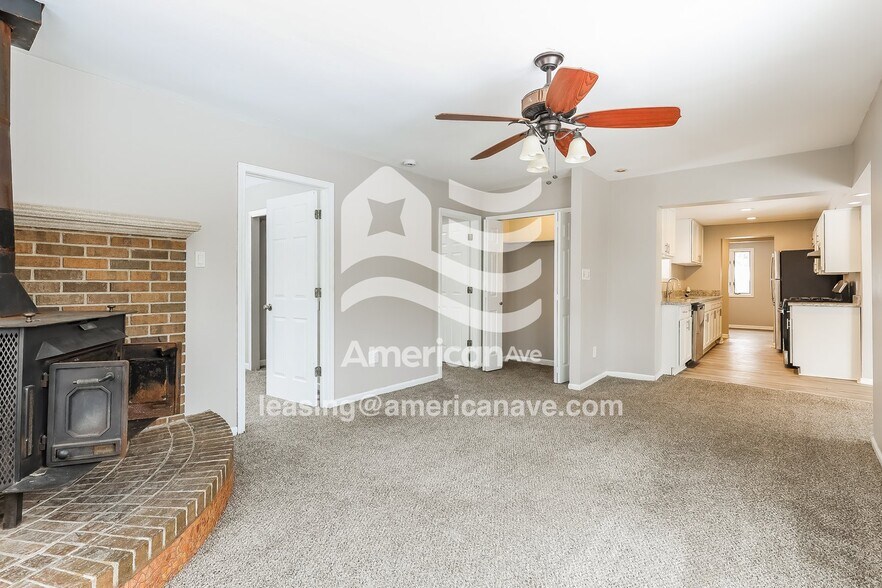 Building Photo - 28407 Patricia St