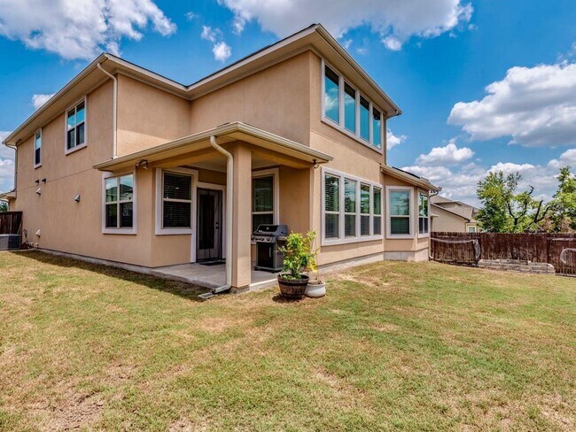 Building Photo - 5720 Viejo Dr