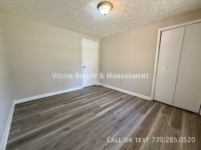 Building Photo - 219 Harmon Ave