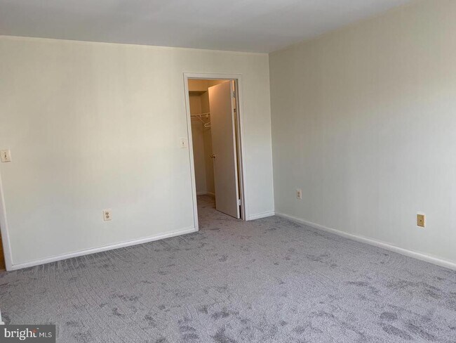 Building Photo - 106 Lassen Ct