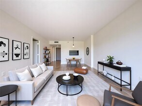 Building Photo - 1470 NE 123rd St