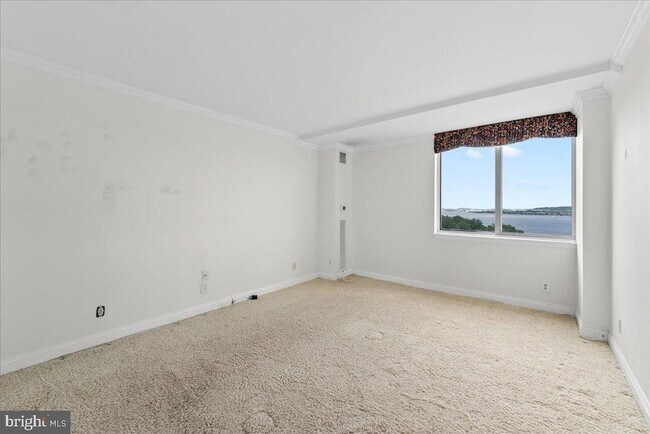 Building Photo - 501 Slaters Ln