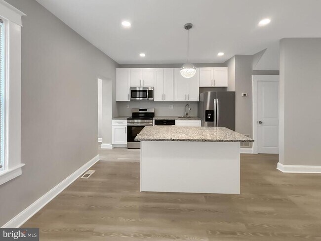 Building Photo - 3130 Normount Ave