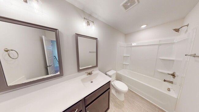 Building Photo - Beautifully Upgraded Home with Island Kitchen And Spacious Primary Suite