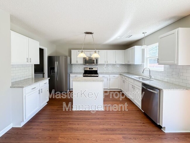 Building Photo - 6842 Harter Ct