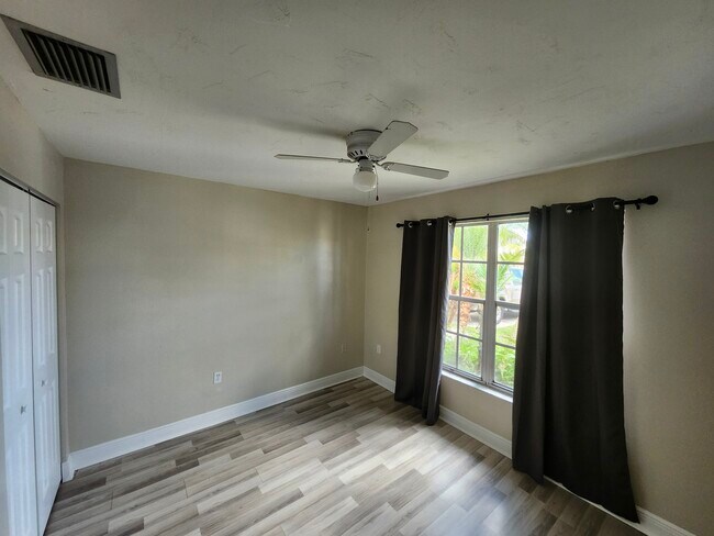 Building Photo - 2912 Westmoreland Ct