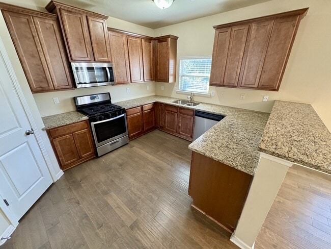 Building Photo - 130 Sparkling Spring Trail