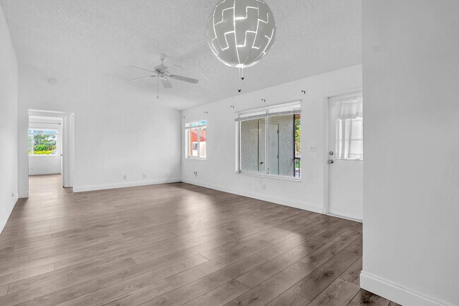 Building Photo - 4991 Sable Pine Cir
