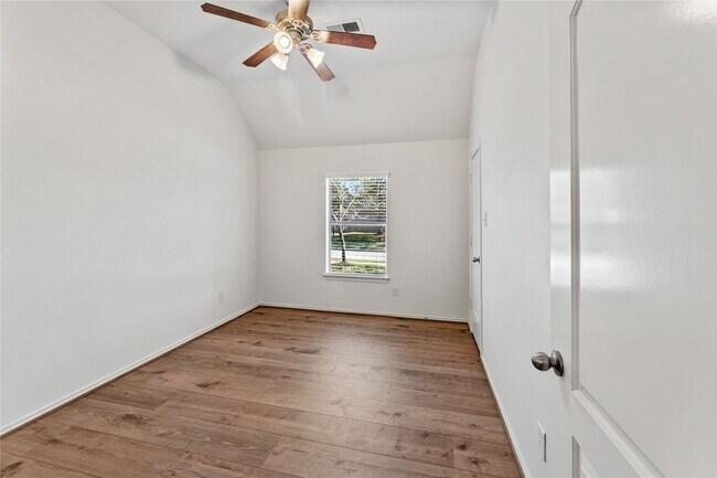 Building Photo - 1602 Eden Meadows Dr