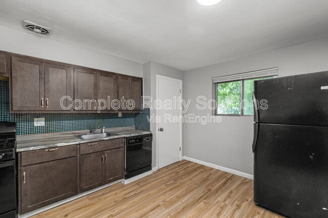 Building Photo - 4232 Smithfield Pl