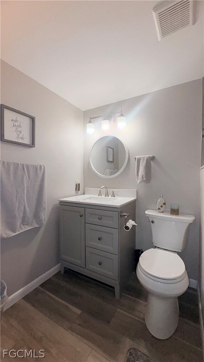 Building Photo - 9540 Green Cypress Ln