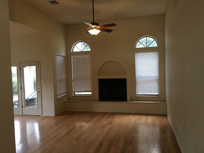 Building Photo - 5036 Shadow Mountain Rd