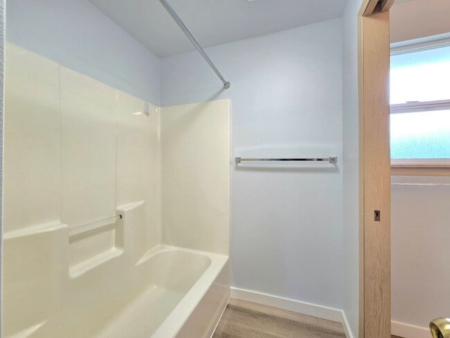 Building Photo - 7513 59th Dr NE