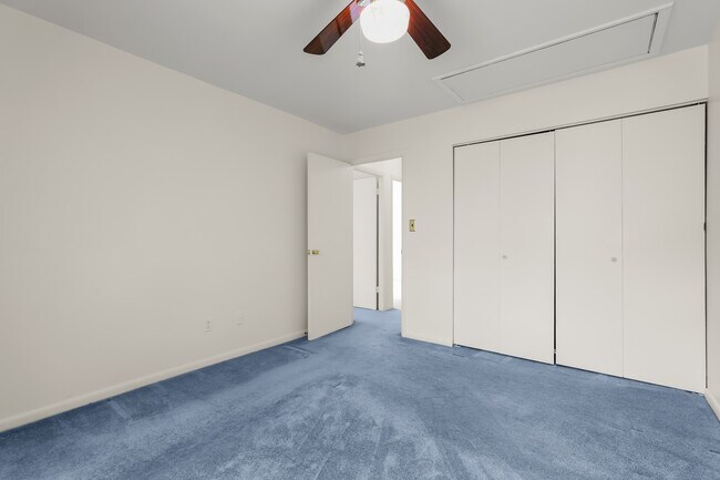 Building Photo - 48 Eastford Ct