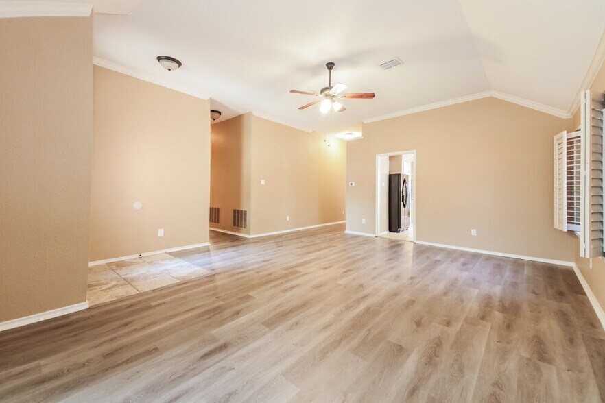 Building Photo - 4713 Baton Rouge Blvd